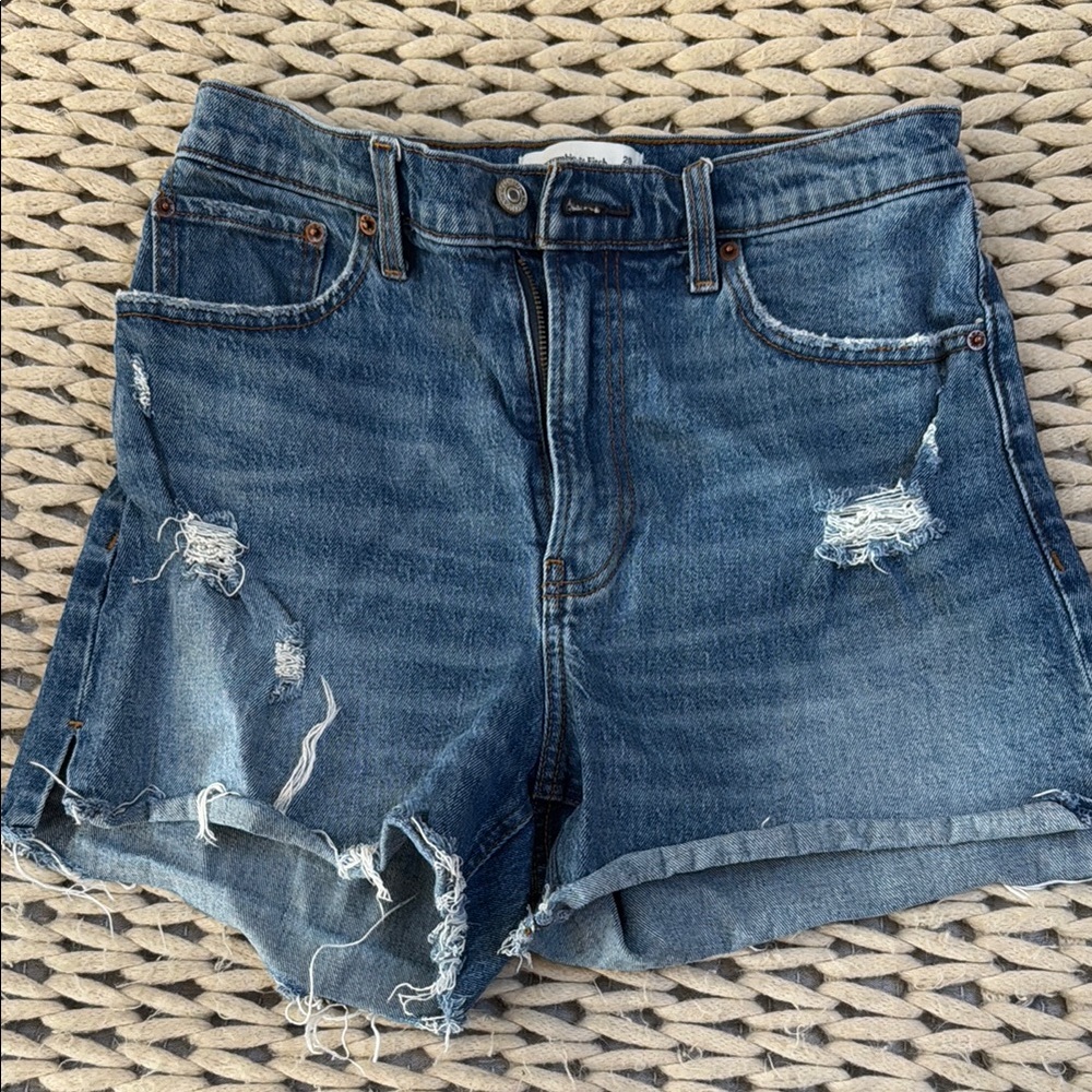 Abercrombie high rise curve love 4” Distressed Denim Shorts
